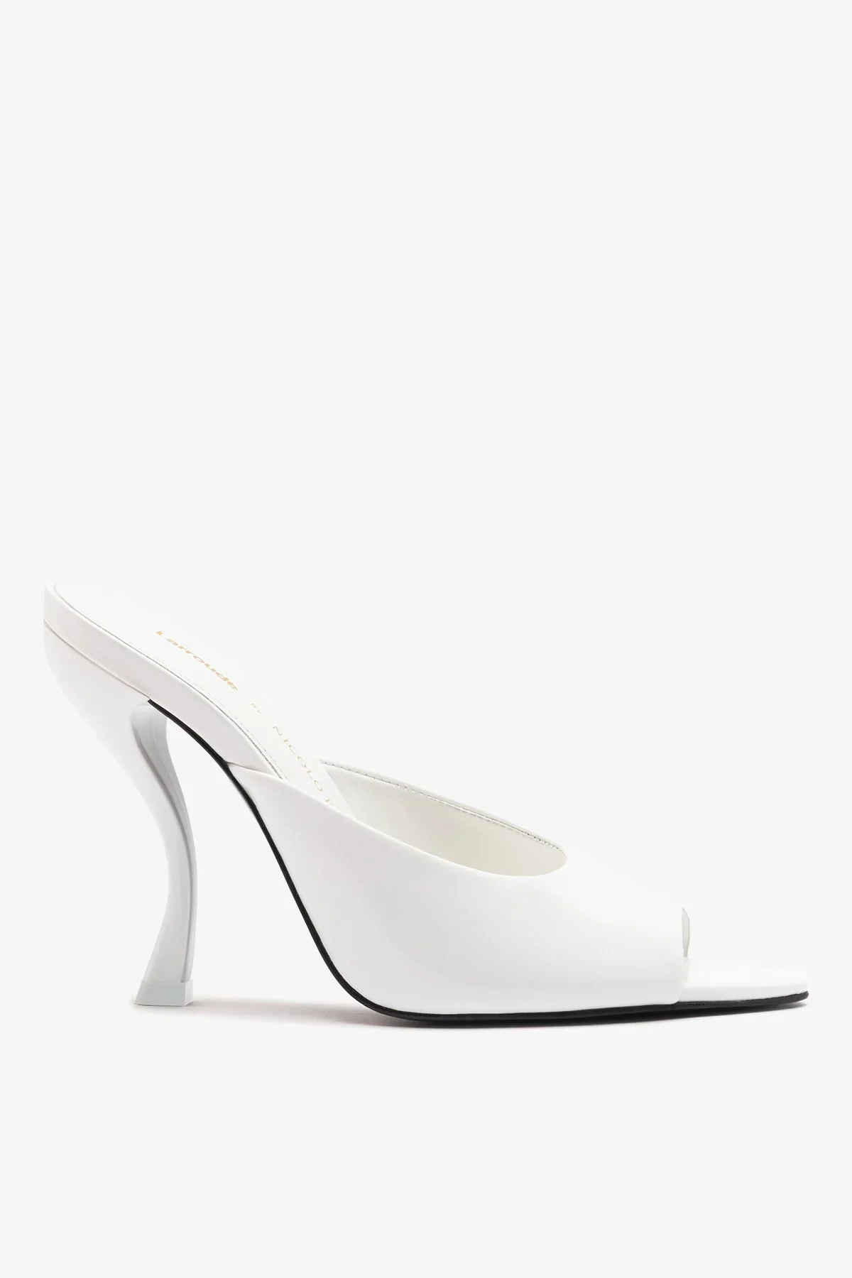 Larroudé x Nicolò B.: Mule Malibu Couro Verniz Branco