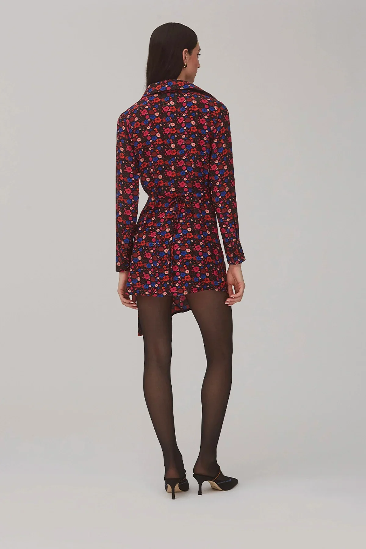 Vestido Transpassado Sashi Cetim Floral Preto - Image 4