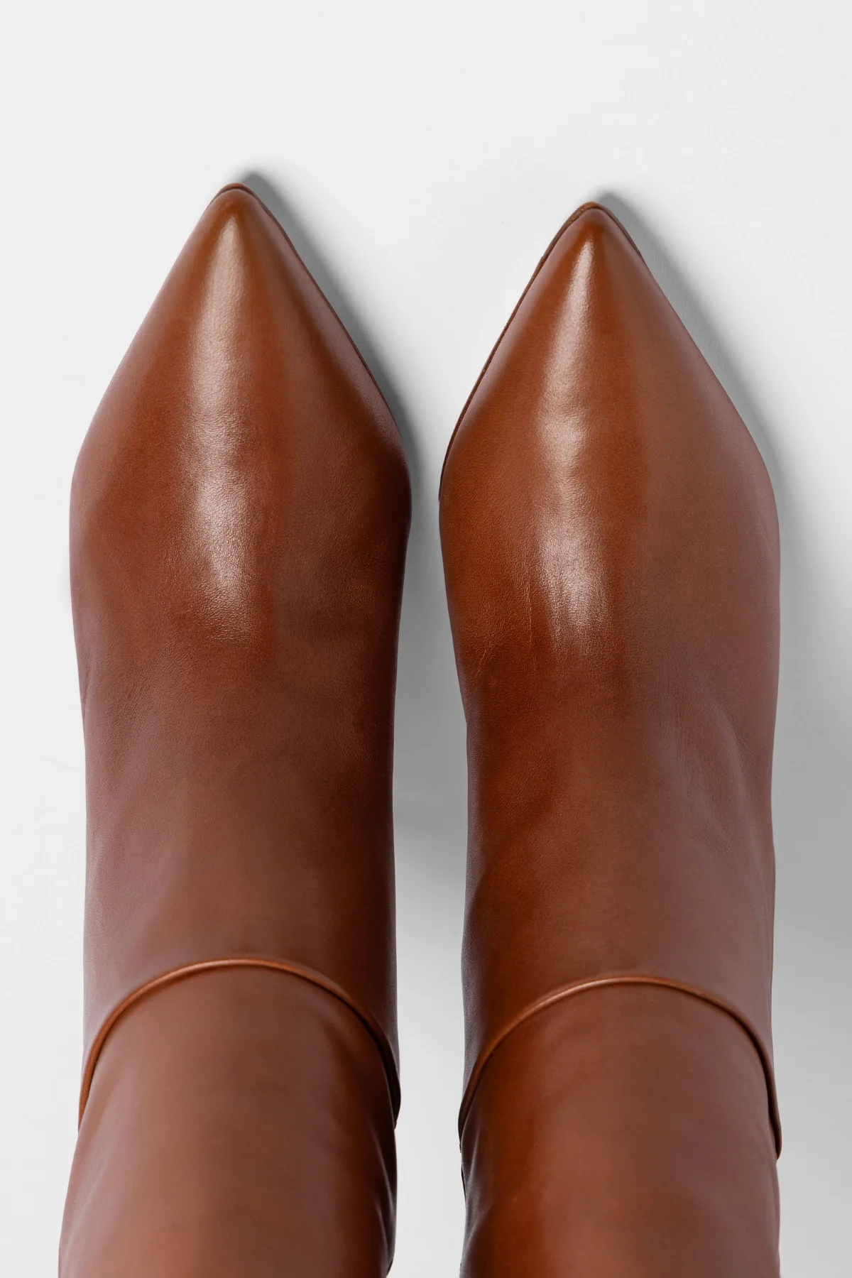 Bota Cano Largo Kate Couro Caramelo - Image 4