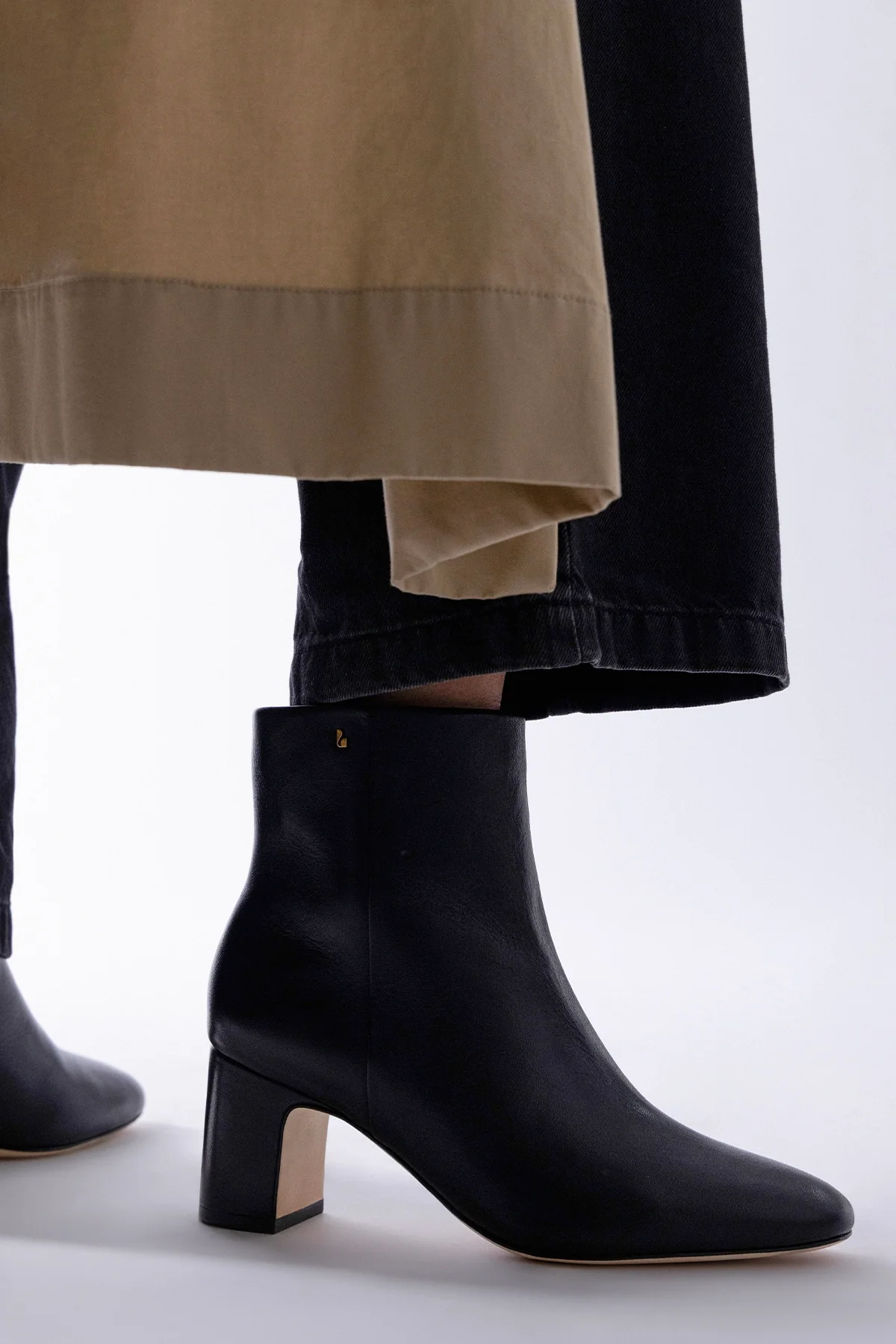 Bota Gloria Couro Preto - Image 2