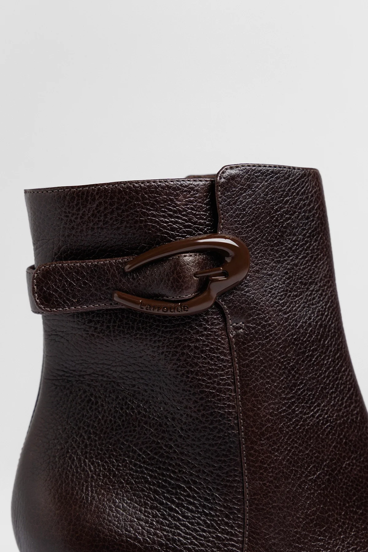 Bota Plataforma Dolly Verona Low Couro Marrom - Image 4