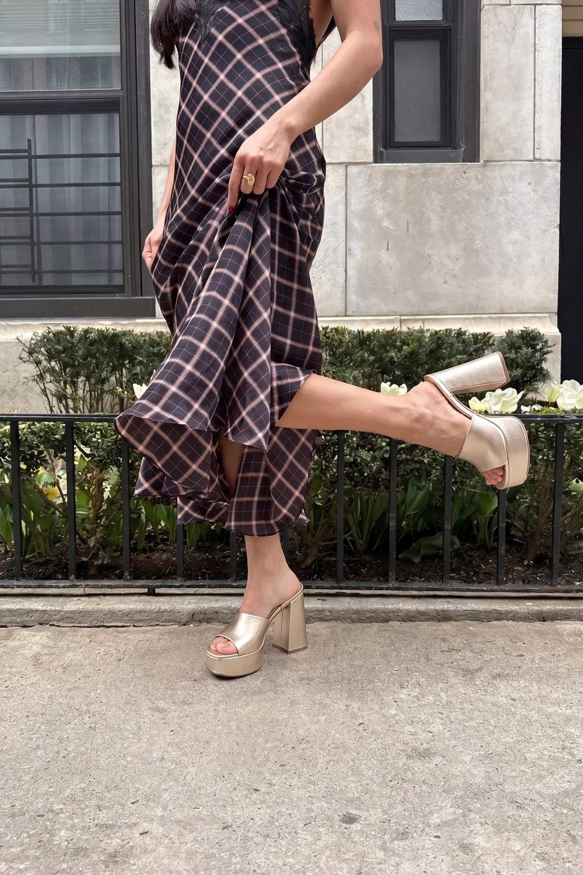 Mule Plataforma Dolly Couro Champagne - Image 2