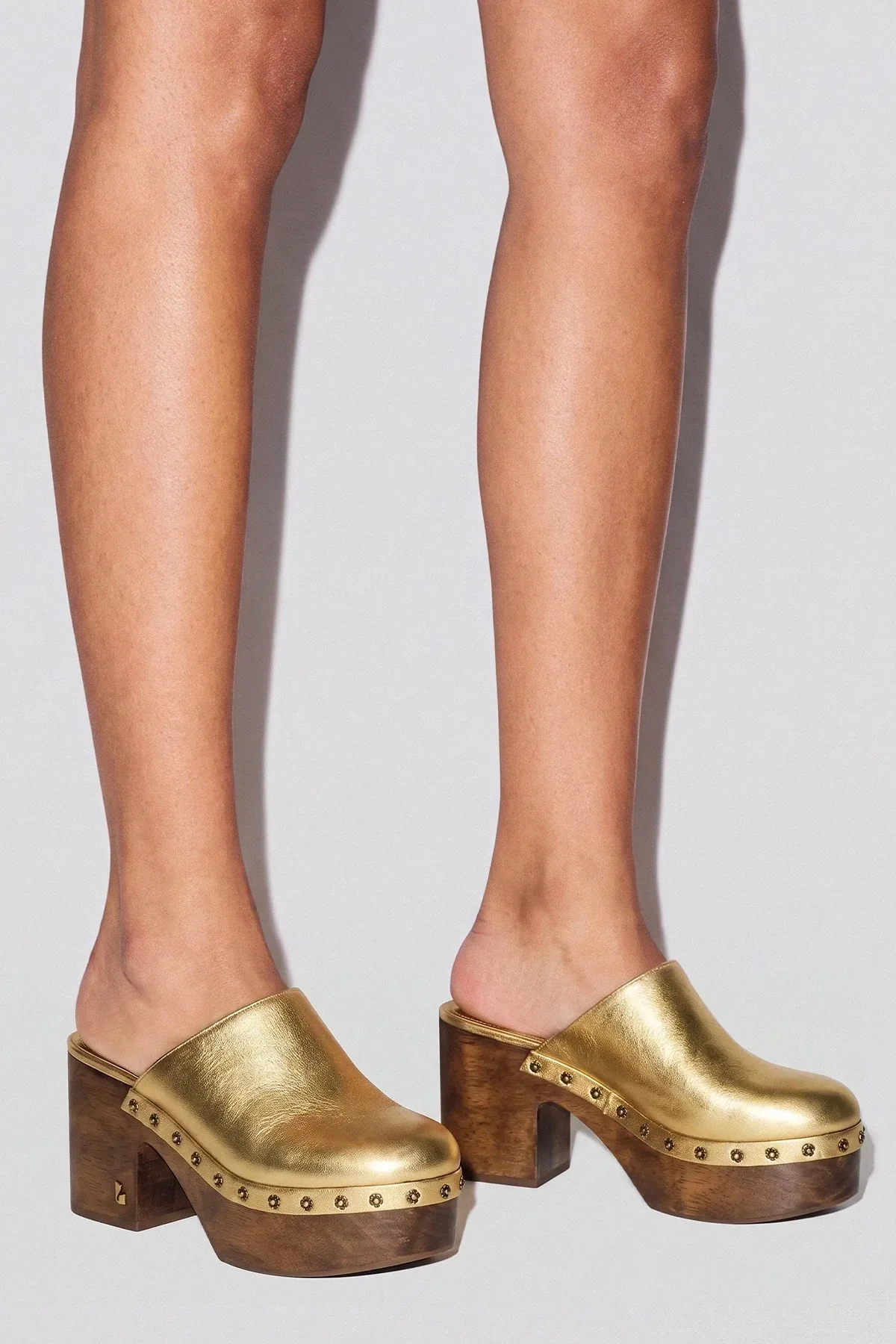 Mule Clog Plataforma Miso Couro Dourado - Image 2